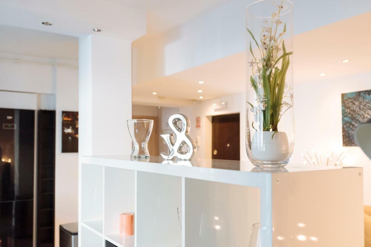 Luxury Flat 8 Near Metro Leilighet Bucureşti Eksteriør bilde